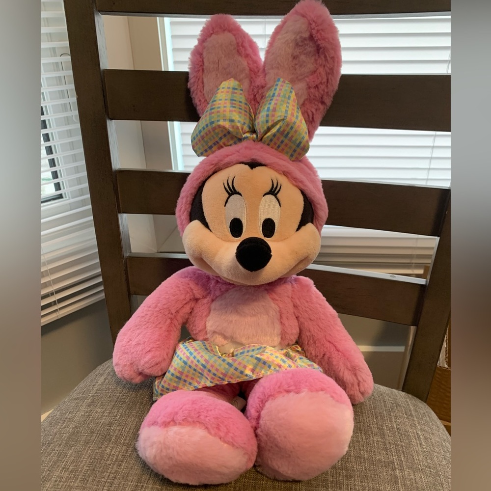 Disney Store Minnie Mouse Easter plush